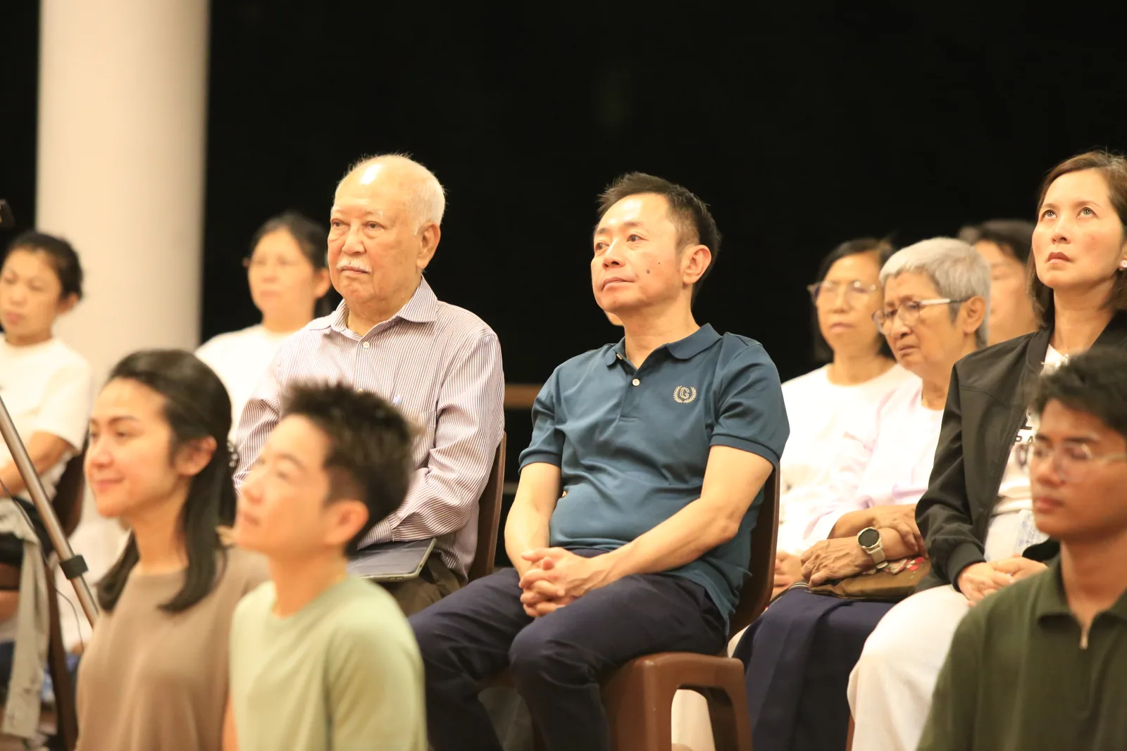 ประมวลภาพบรรยากาศ พิธีสรงน้ำท่านพระอาจารย์ในงานมุทิตาสักการะอายุวัฒนมงคล ๕๖ ปี