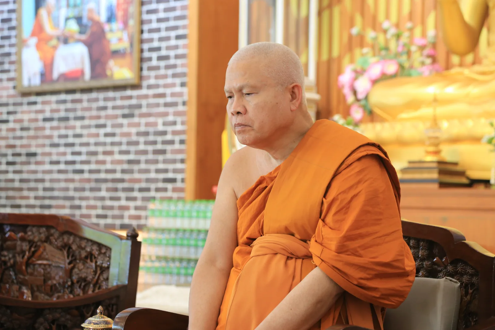 ประมวลภาพบรรยากาศ พิธีสรงน้ำท่านพระอาจารย์ในงานมุทิตาสักการะอายุวัฒนมงคล ๕๖ ปี